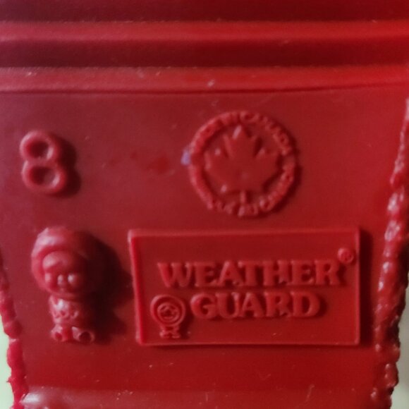 S27 New Furry Lined Boot Ruby Red - Great Tread Canadian Weather Guard Sz 8,8,9 - Picture 6 of 7